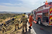 Bombeiros foram acionados para fazer o socorro 