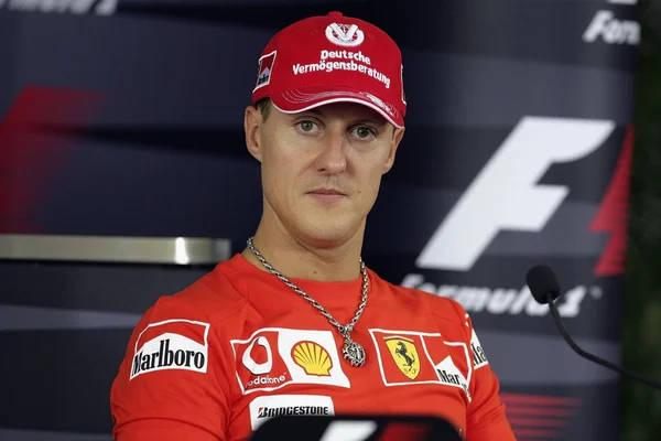 Foto colorida de Michael Schumacher, ex-piloto da Ferrari na Fórmula 1 - Metrópoles