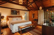 Quartos unem conforto e materiais naturais em hospedagem na Amazônia Quartos unem conforto e materiais naturais em hospedagem na Amazônia