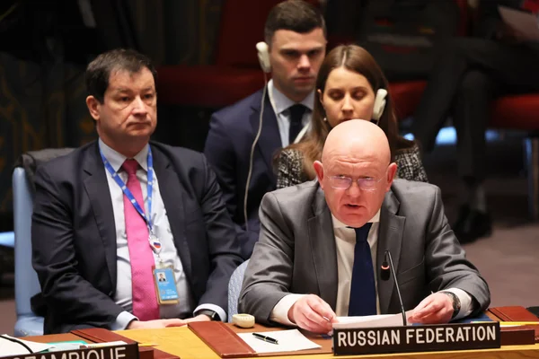 Rússia diz que negociações devem ser feitas com Ocidente, não com Kiev