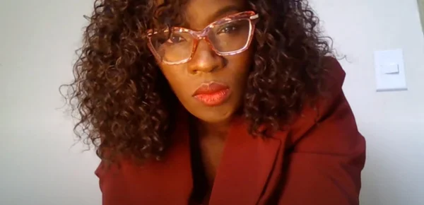 Ex-funcionária processa chefe na Embaixada do Togo por assédio sexual