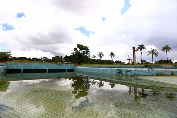 Piscina de Ondas