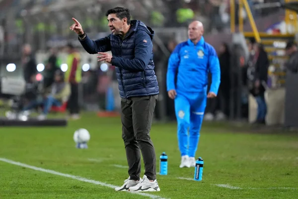 Imagem colorida do treinador Abel Ferreira