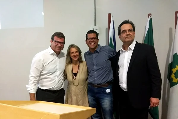 Pré-candidatos do DF ao Senado divergem sobre indicações de cargos