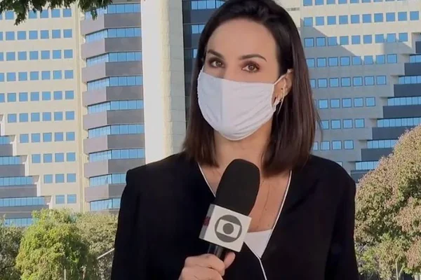Repórter troca nome de empresário e o chama de otário ao vivo