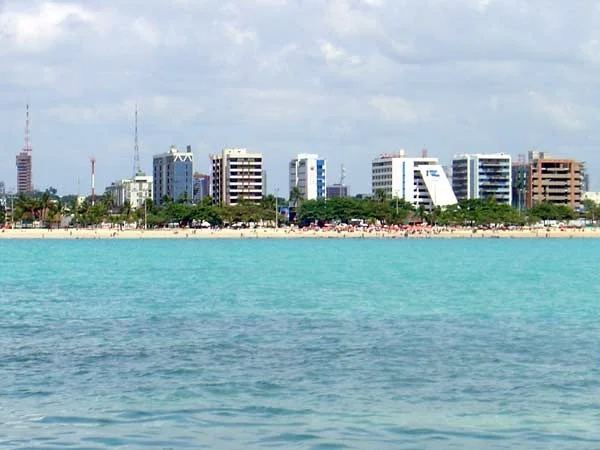 Braskem removerá 1,5 mil pessoas de bairros afundando em Maceió