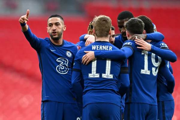Copa da Inglaterra: Chelsea domina Manchester City e vai à final