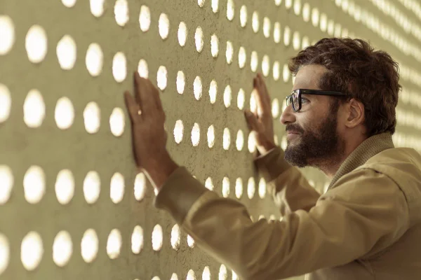 Bruno Gagliasso revela impacto do TDAH no trabalho: “Não decoro texto” - destaque galeria