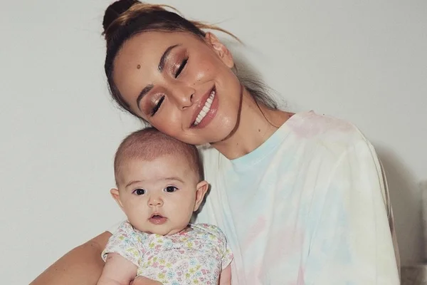 Emoção! Veja as famosas que comemoram o Dia das Mães pela primeira vez