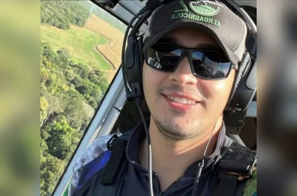 imagem colorida piloto morre apos queda de aviao agricola mt