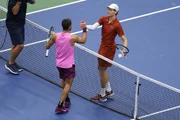 Além disso, foi o segundo Grand Slam do ano conquistado por Alcaraz. Antes, ele havia levantado o troféu de Roland Garros
