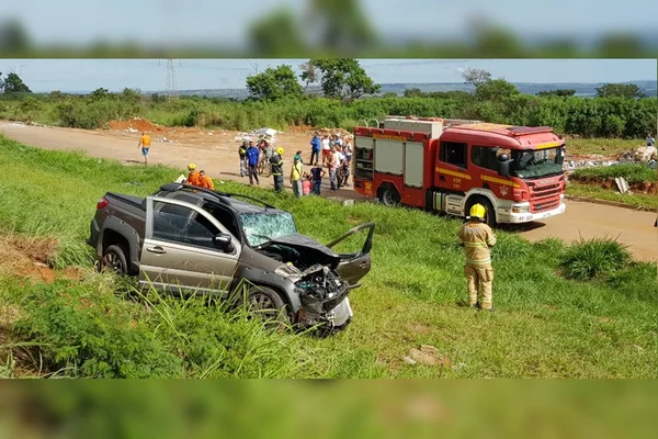 Homem morre atropelado após desembarcar de ônibus na BR-070