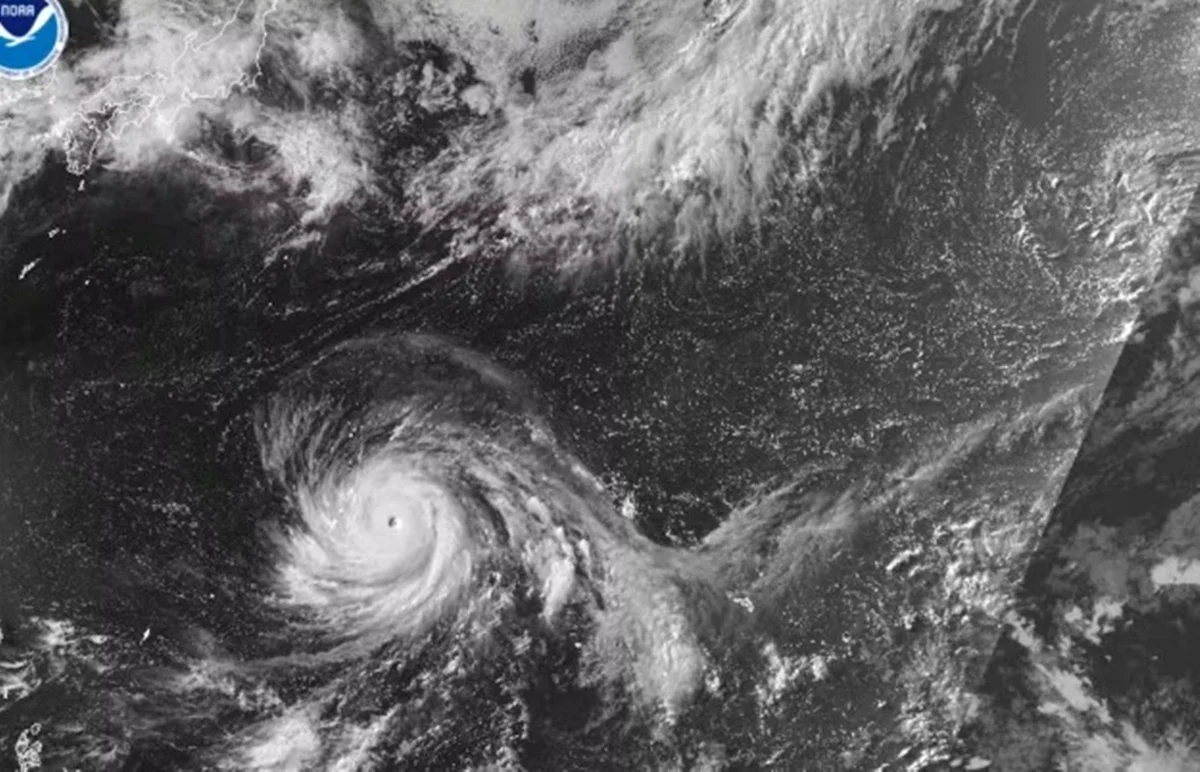 Imagem de satélite mostra supertufão se aproximando de ilha americana no Pacífico Imagem de satélite mostra supertufão se aproximando de ilha americana no Pacífico