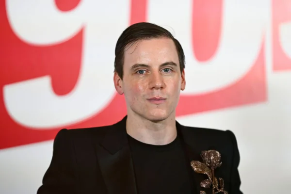 sean mcgirr sai da mcqueen - metrópoles