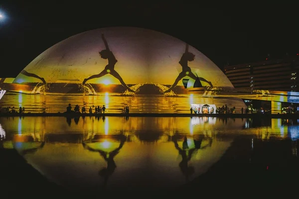 Exposição de fotografia tem coquetel de abertura no Museu Nacional