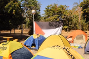 DCE e Coletivos Juntos montam acampamento em defesa do povo palestino