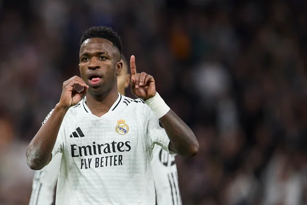 Foto colorida de Vini Jr., atacante do Real Madrid - Metrópoles