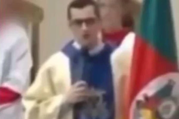 Imagem colorida do padre Paulo Santos de Nova Andradina (MS)