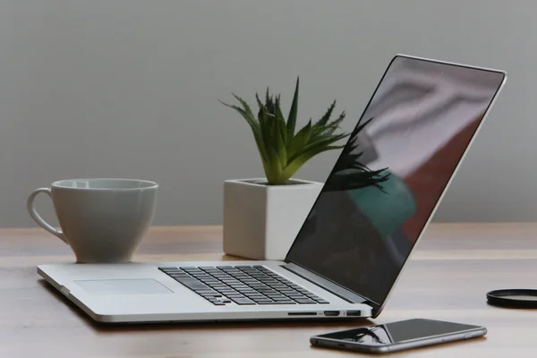 Como limpar o notebook? Anote estas dicas simples e evite o coronavírus