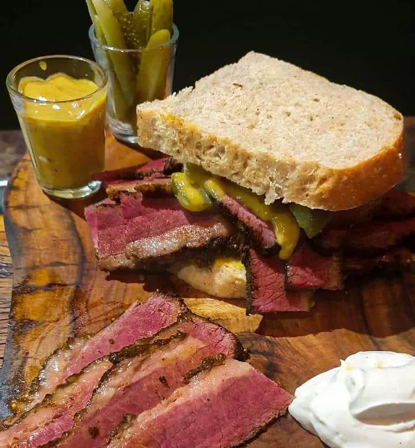 7 endereços gastronômicos descolados em Brasília para conhecer já - destaque galeria 7 endereços gastronômicos descolados em Brasília para conhecer já - destaque galeria