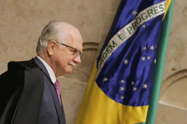 Crise no STF deve atravessar eleições sem resposta sobre Moraes