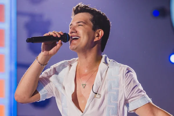 Sertanejo Hugo, da dupla com Guilherme, revela vício em apostas - destaque galeria Sertanejo Hugo, da dupla com Guilherme, revela vício em apostas - destaque galeria