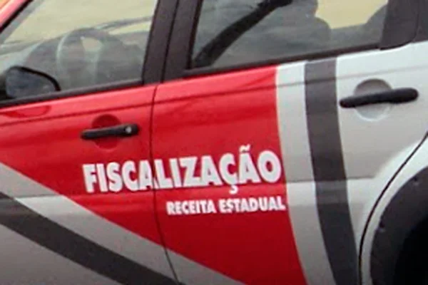 Viatura da Receita Federal - Metrópoles