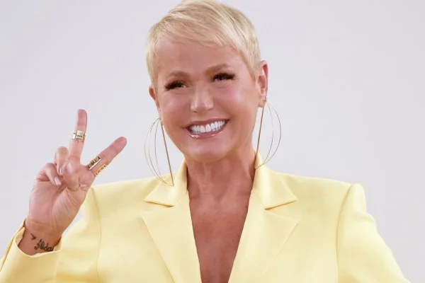 Xuxa reúne ex-Paquitas para turnê; saiba quem vai e quem não irá - destaque galeria Xuxa reúne ex-Paquitas para turnê; saiba quem vai e quem não irá - destaque galeria