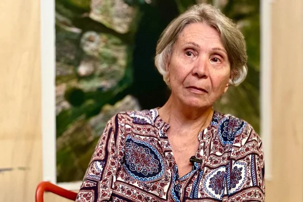 Conheça Helena Lopes, artista da mostra Constelações Contemporâneas
