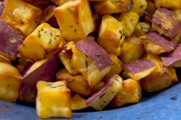 Receita fácil de batata doce crocante feita na Air Fryer
