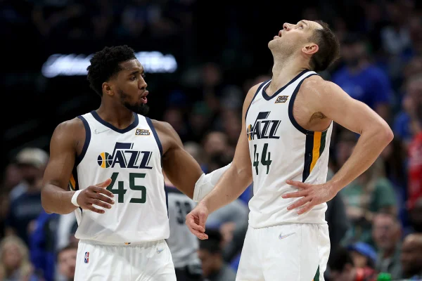 Utah Jazz abre série vencendo o Dallas Mavericks fora de casa