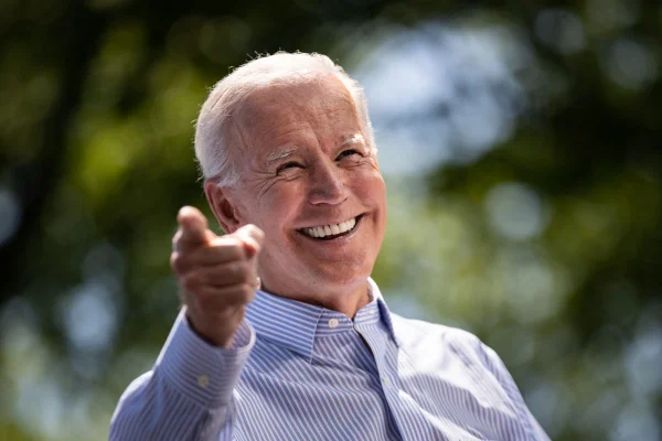 candidato joe biden durante pronunciamento
