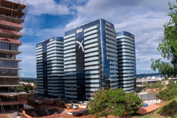 BRB achou e-mails falsos e cliente com 124 anos em carteiras do Master