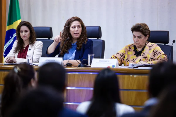 A ministra Esther Dweck concede entrevista coletiva sobre mudanças que constarao do edital do 2 Concurso Público Nacional Unificado CPNU CNU - Metropoles