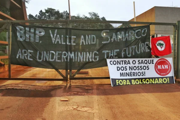 Movimentos ocupam a Samarco pelos 6 anos de impunidade em Mariana