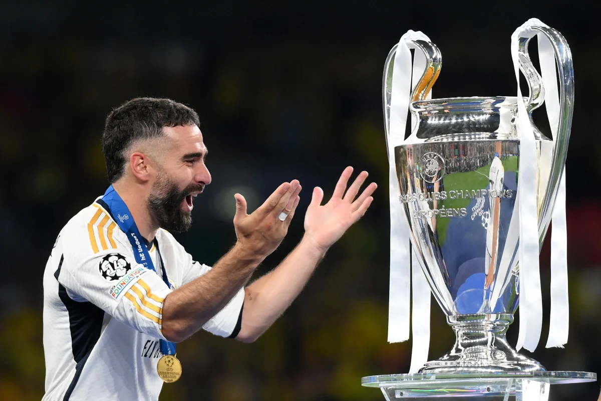 Carvajal é ídolo do Real Madrid. Carvajal é ídolo do Real Madrid.