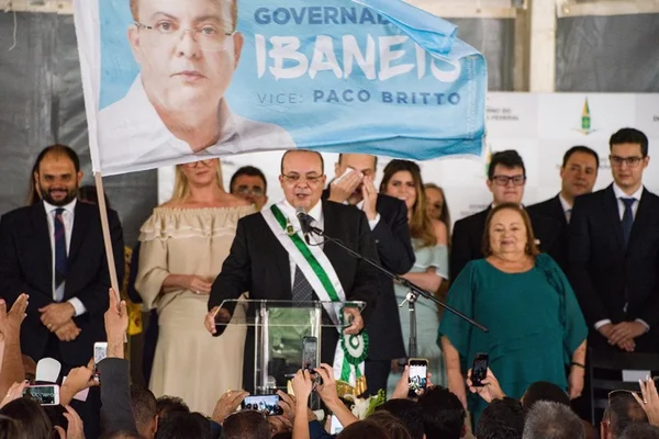 “Erros e acertos ocorrerão, mas o pior erro é a covardia”, diz Ibaneis