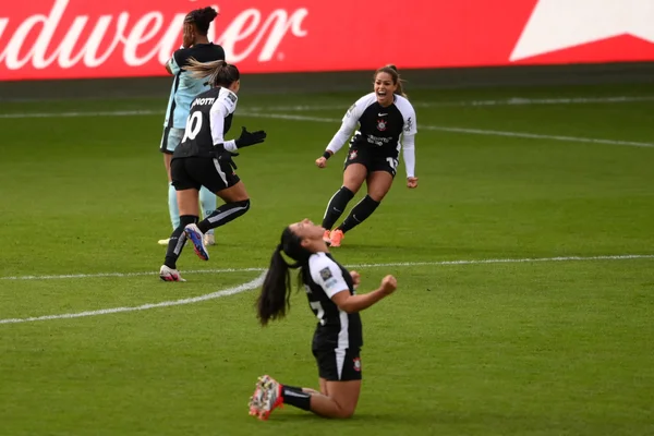 Corinthians vence Gotham e avança à final da Copa das Campeãs