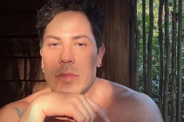 Ex-RBD Christian Chávez em A Fazenda? Entenda os rumores - destaque galeria Ex-RBD Christian Chávez em A Fazenda? Entenda os rumores - destaque galeria