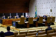 Corte decide se Moraes deve ser investigado por troca de mensagens com banqueiro