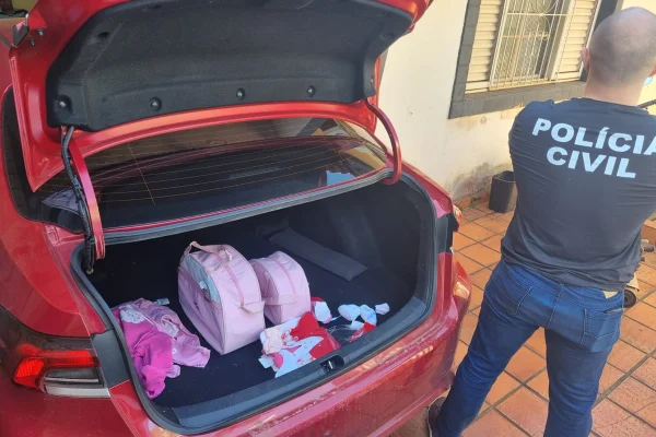 porta malas da falsa pediatra com enxoval - Metrópoles