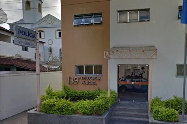 Menina de 10 anos é morta a facadas pelo padrasto no Rio