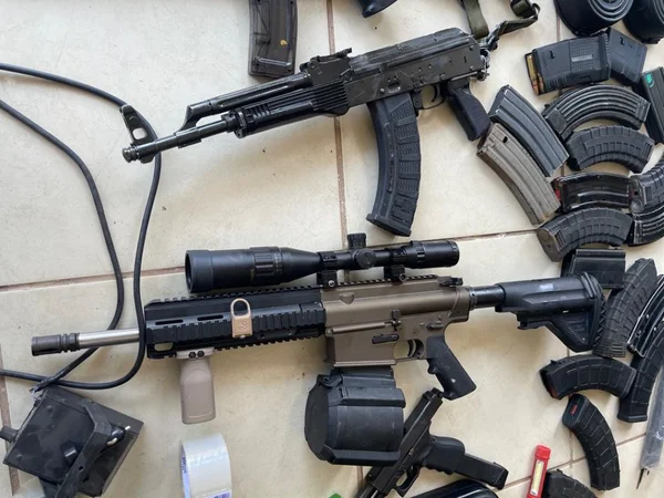 Arsenal de armas encontrado em sobrado em SP