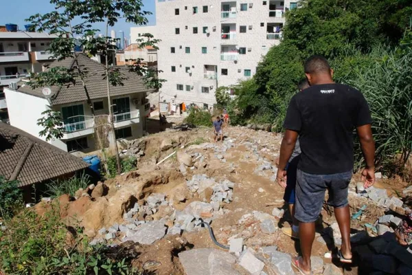 Operação Muzema combate exploração imobiliária clandestina no Rio