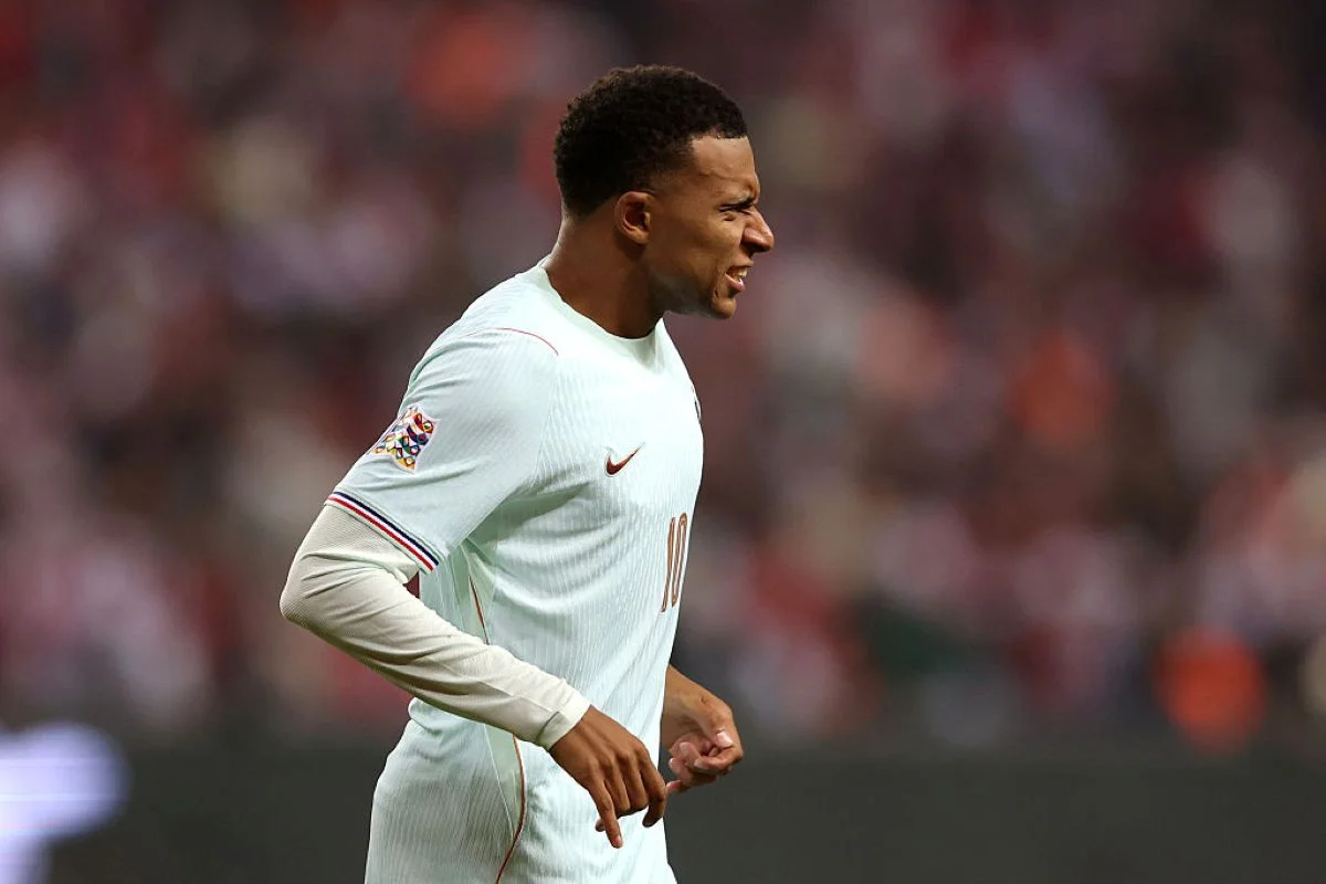 Kylian Mbappé se lesionou na última Data Fifa Kylian Mbappé se lesionou na última Data Fifa