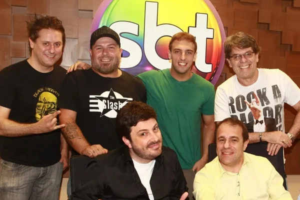 Danilo Gentili está apreensivo com demissão de Léo Lins do SBT