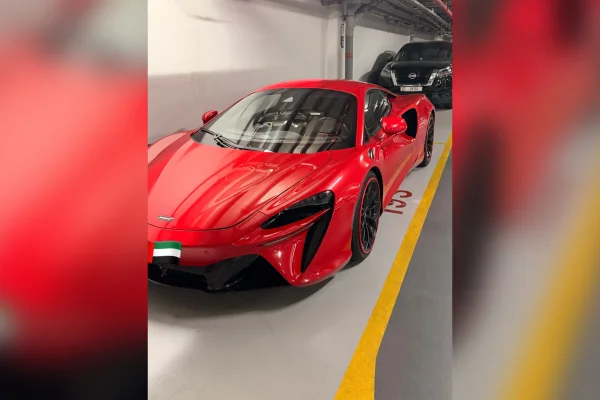 Ex-sócio da Naskar compra carro de luxo em Dubai - destaque galeria Ex-sócio da Naskar compra carro de luxo em Dubai - destaque galeria