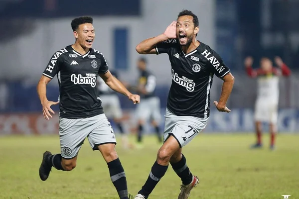 Futebol brasileiro: os gigantes estão diminuindo