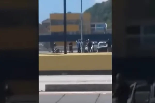 Polícia confunde gravações de novela com cenas reais e para todo mundo