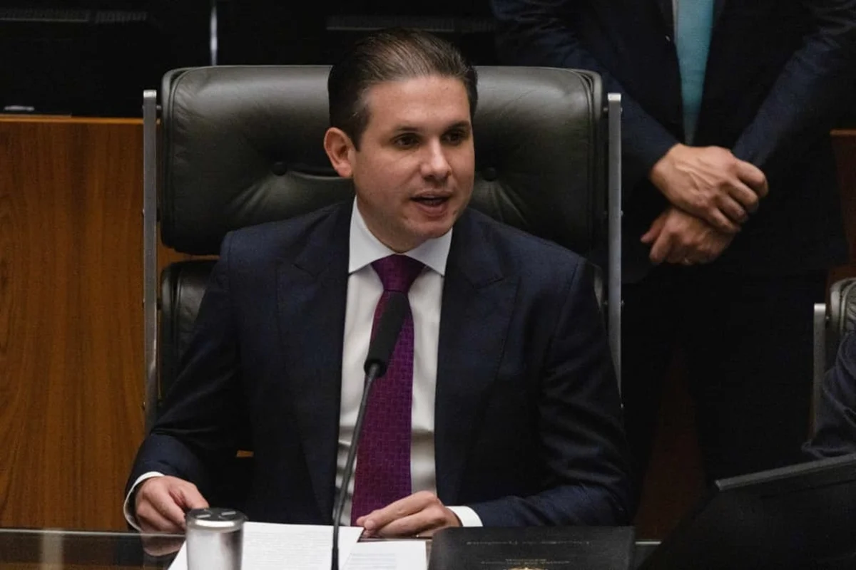 Em almoço com Motta, dirigentes partidários pressionam por voto distrital